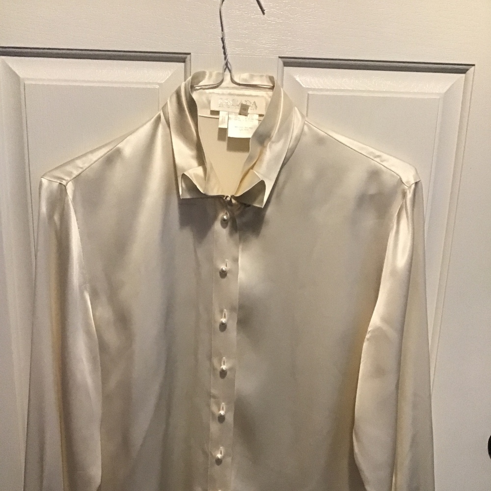 Escada by Margaretha Ley silk button front blouse